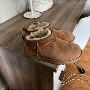 Ugg ultra minis